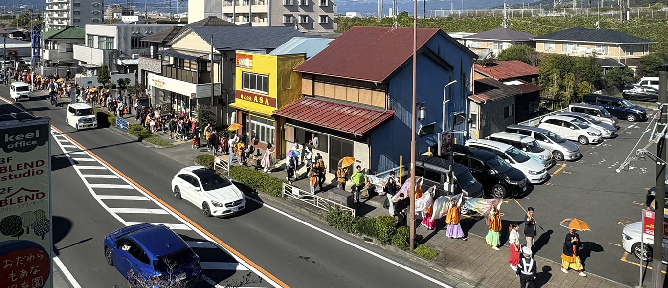 国府津がみかん色に染まる一日 　「みかんまつり」開催